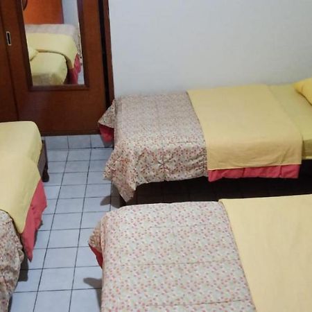 Hostal Iberia Талара Экстерьер фото